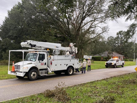 DU crews help with hurricane relief